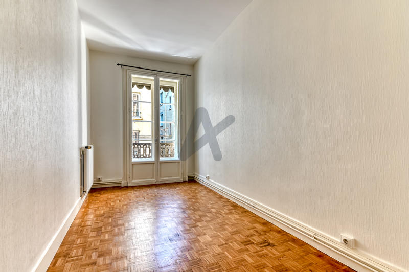 Appartement - 76 m² - 3 pièces