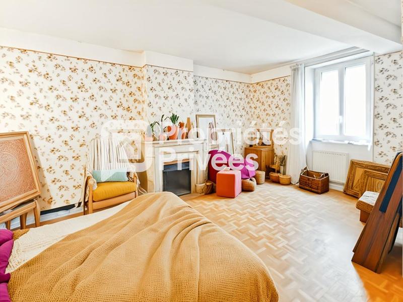 Maison - 97 m² - 5 pièces