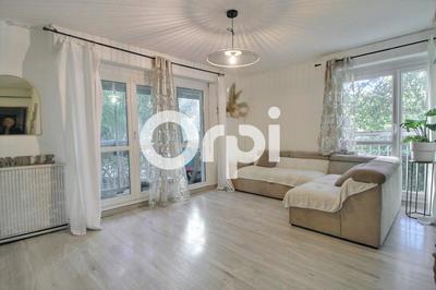 Appartement - 100 m² - 5 pièces