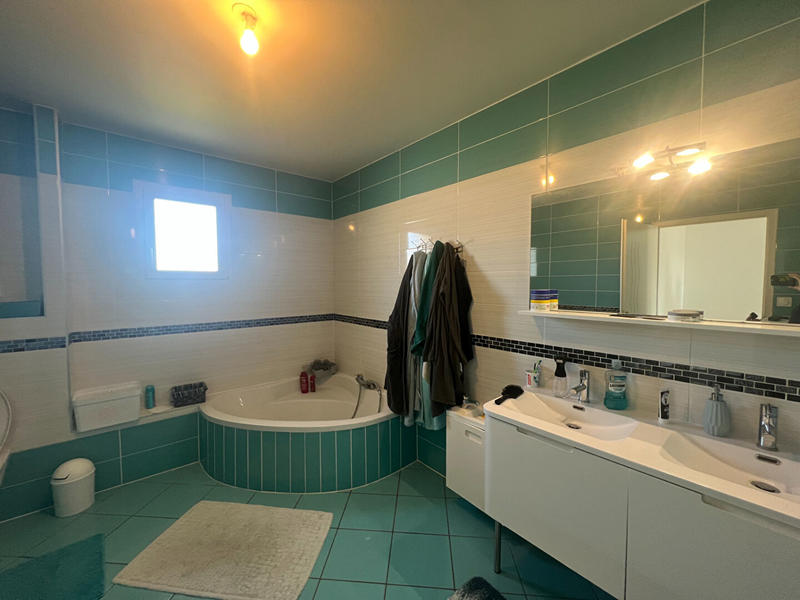 Maison - 148 m² - 5 pièces