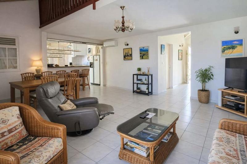 Maison - 180 m² - 6 pièces