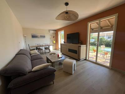 Villa - 90 m² - 4 pièces