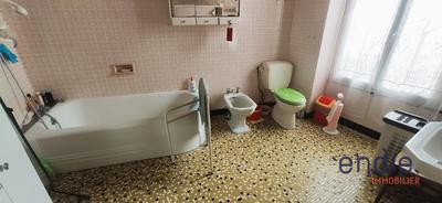 Maison - 138 m² - 5 pièces