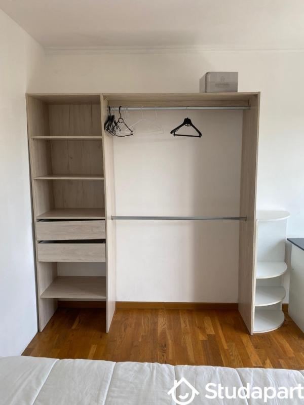 Chambre - 10 m² - 1 pièce