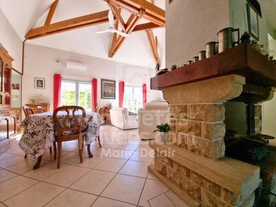 Maison - 188 m² - 7 pièces