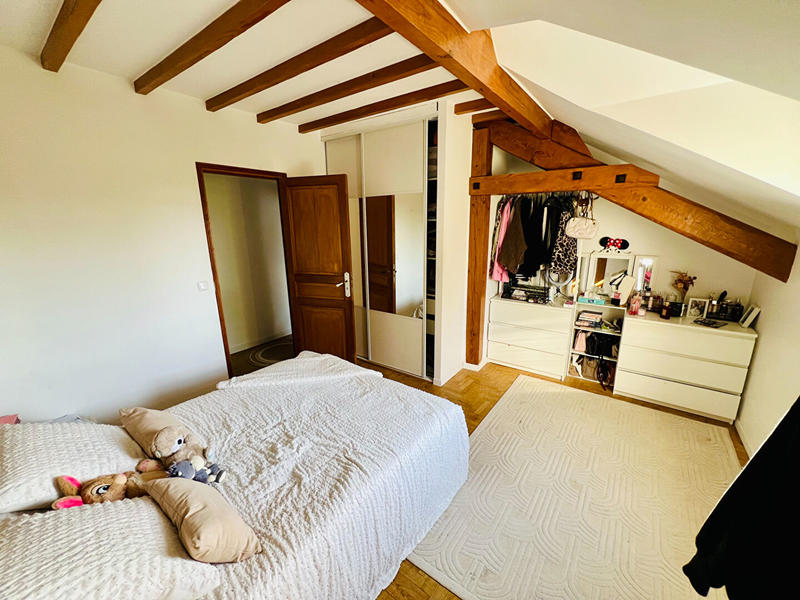 Maison - 196 m² - 8 pièces