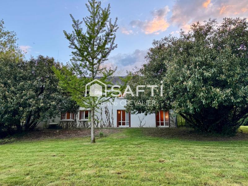 Maison - 250 m² - 8 pièces