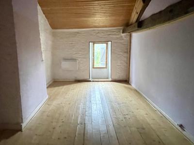 Propriété - 240 m² - 7 pièces