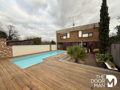 Maison d'architecte - 212 m² - 6 pièces