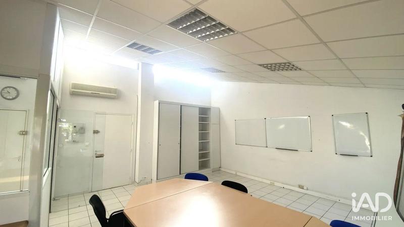 Bureau - 57 m²