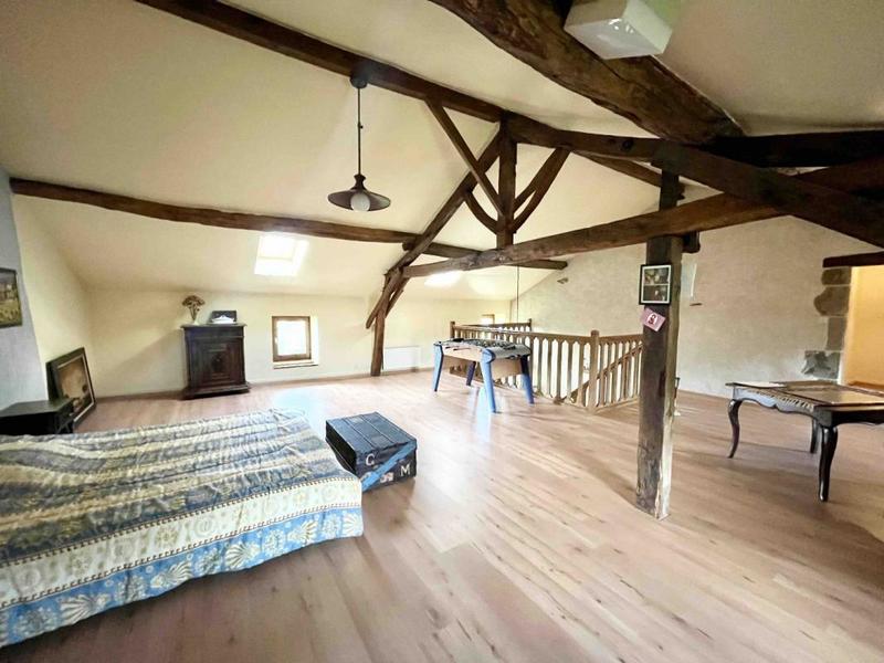 Maison en pierre - 185 m² - 4 pièces