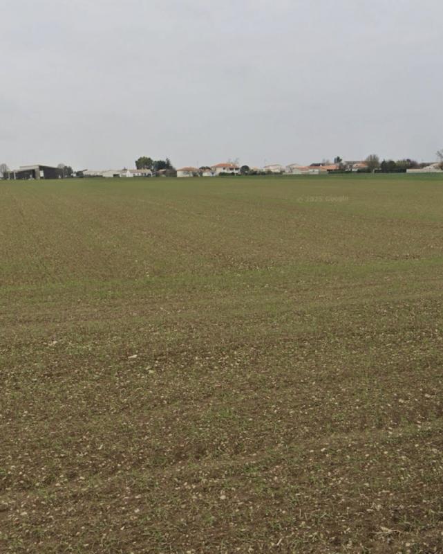 Terrain constructible - 103 753 m²