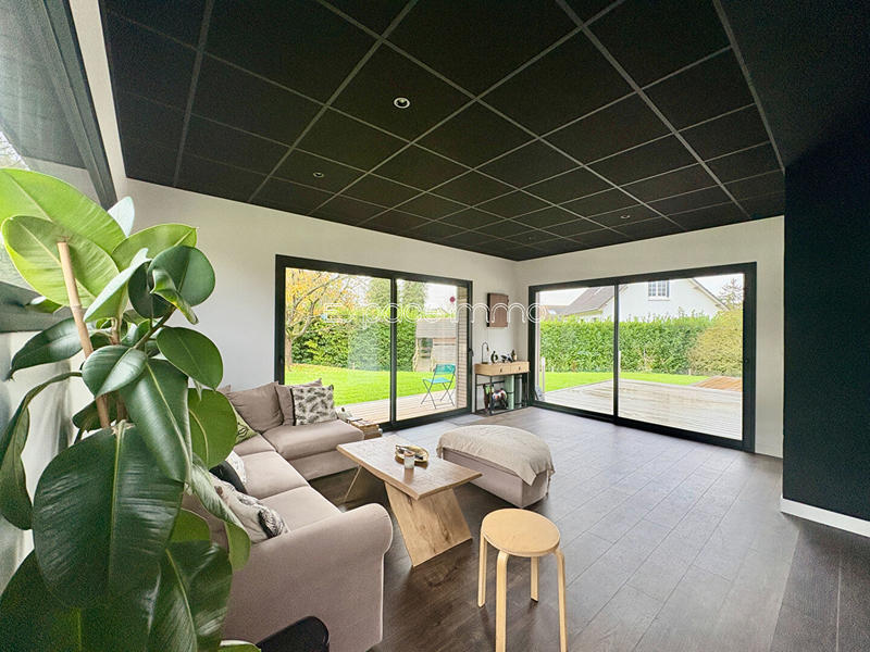 Maison - 143 m² - 6 pièces