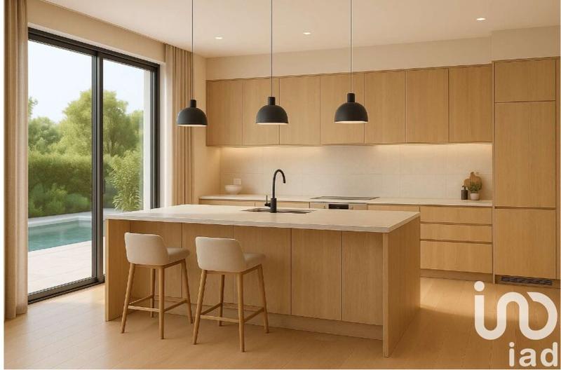 Maison - 180 m² - 6 pièces