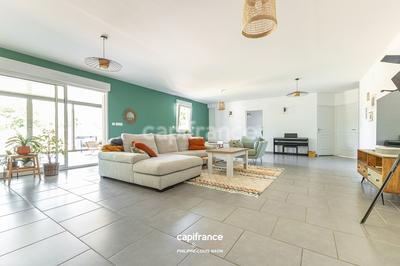 Maison - 187 m² - 7 pièces