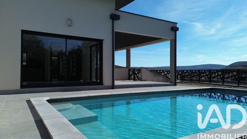 Maison - 145 m² - 5 pièces