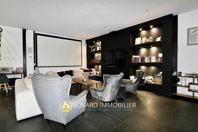 Maison - 193 m² - 5 pièces