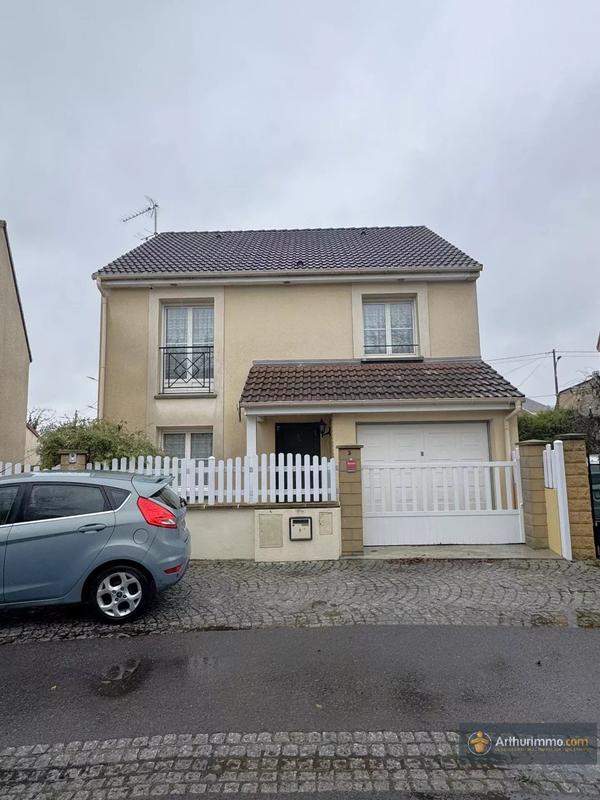 Maison - 95 m² - 6 pièces