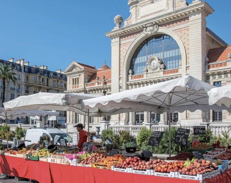 Appartement - 137 m² - 5 pièces