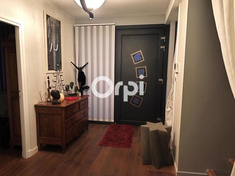 Maison - 210 m² - 6 pièces