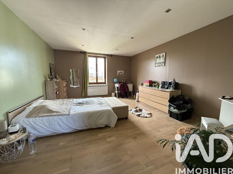Maison - 254 m² - 8 pièces
