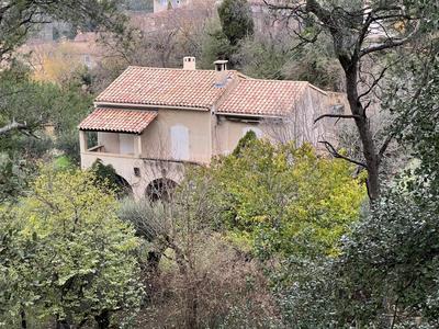 Maison - 206 m² - 5 pièces