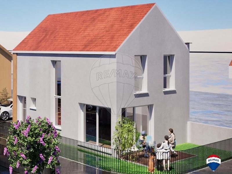 Maison - 100 m² - 8 pièces