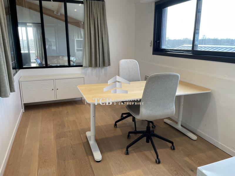 Bureau - 152 m²