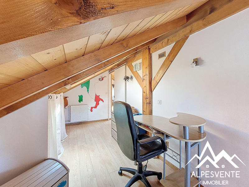 Maison - 110 m² - 4 pièces