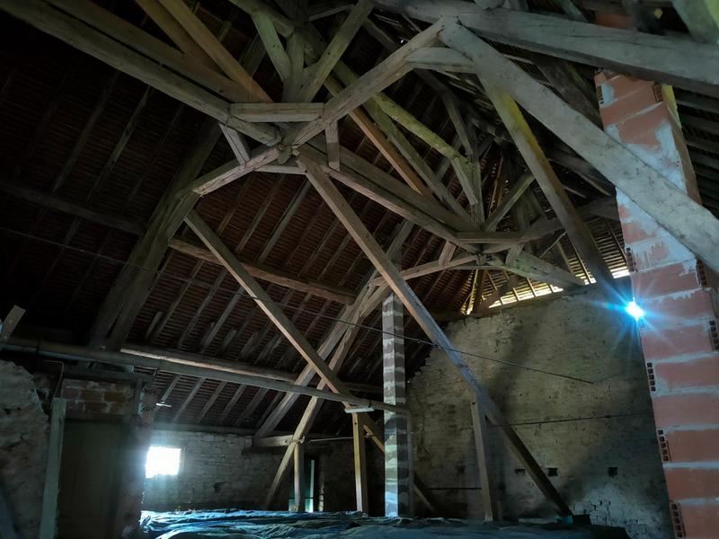 Maison - 241 m² - 8 pièces