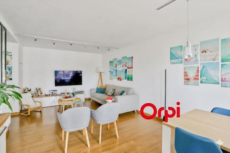 Appartement - 82 m² - 4 pièces