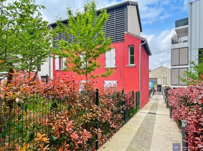 Appartement - 160 m² - 6 pièces