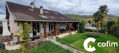 Maison traditionnelle - 170 m² - 6 pièces