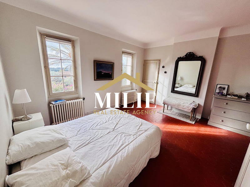 Maison ancienne - 196 m² - 5 pièces