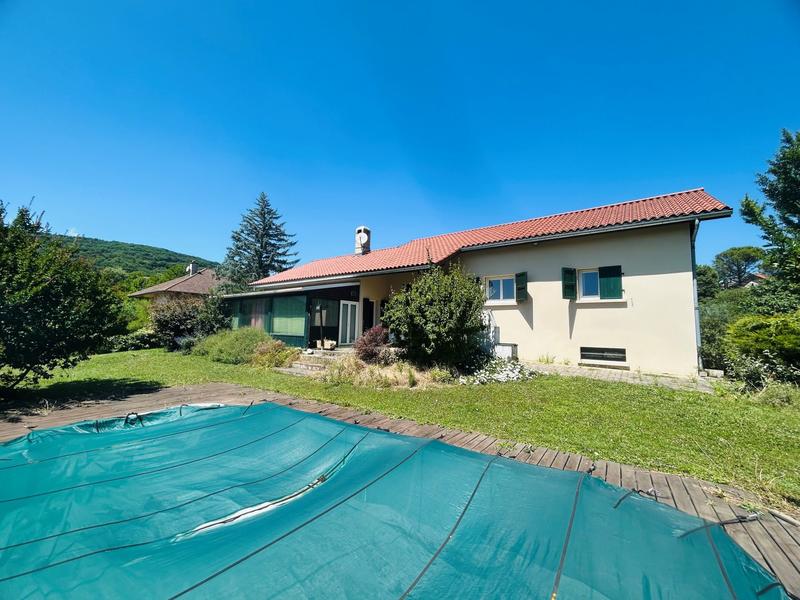 Maison - 170 m² - 5 pièces