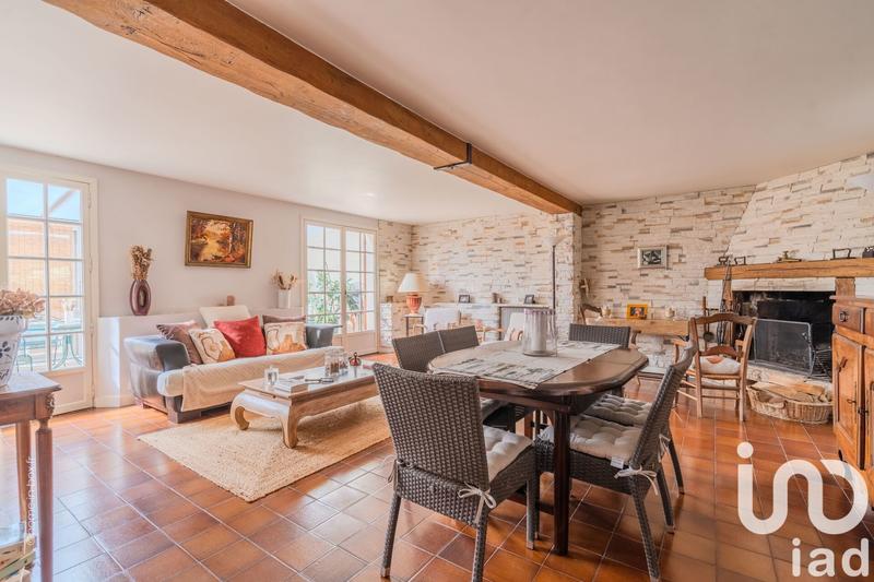 Maison - 184 m² - 8 pièces