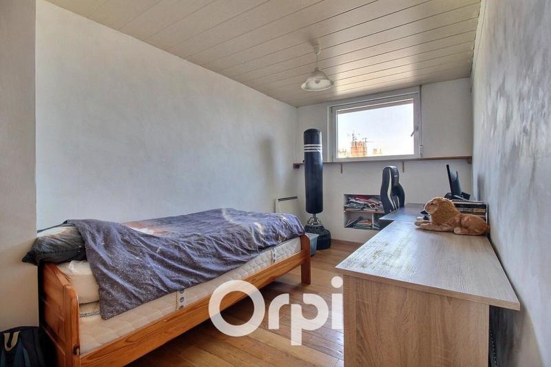 Appartement - 80 m² - 4 pièces