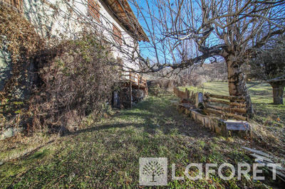 Maison - 430 m² - 4 pièces