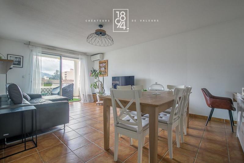Appartement - 69 m² - 3 pièces