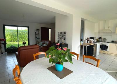 Maison - 107 m² - 6 pièces