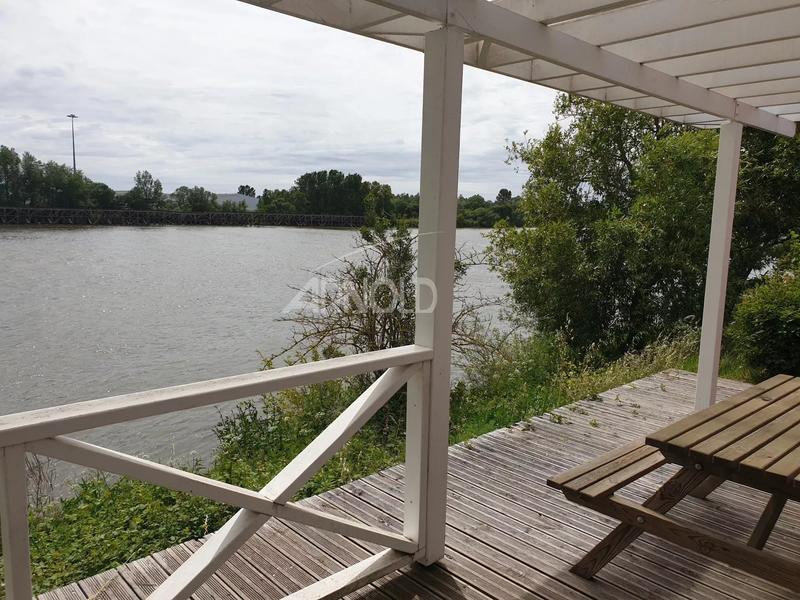 Bureau - 90 m² - 6 pièces