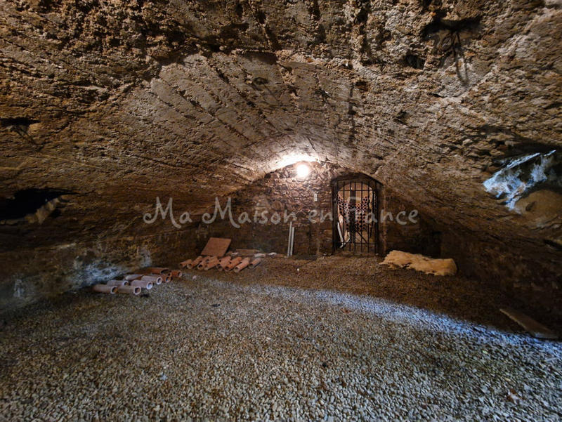 Demeure - 300 m² - 10 pièces