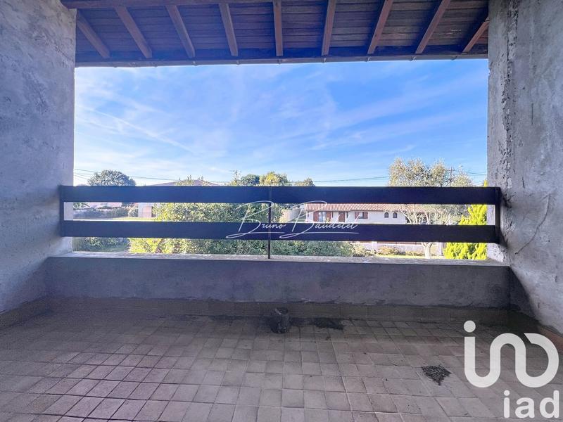 Maison - 210 m² - 6 pièces