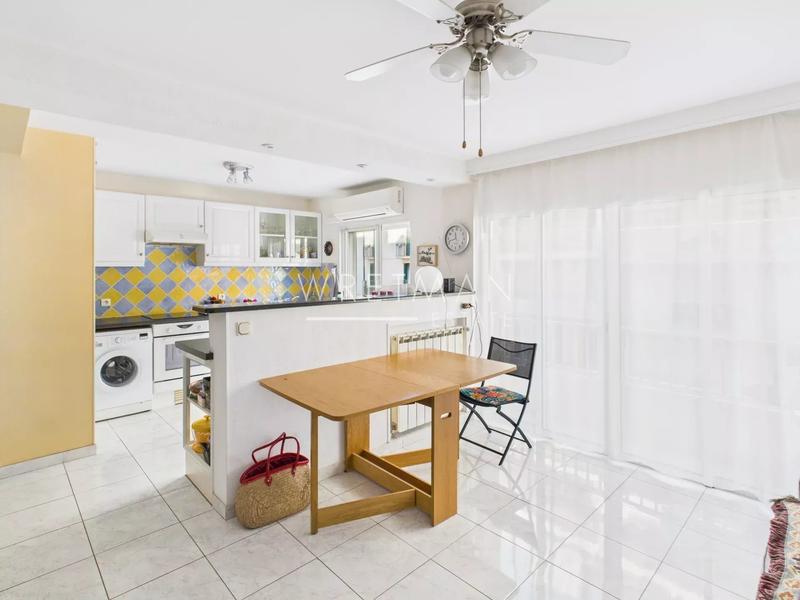 Appartement - 50 m² - 2 pièces