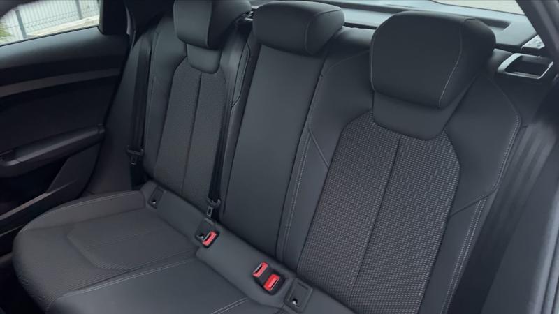 Audi A1 sportback II 40 Tfsi 200 s-Tronic 6 s line - Automatique