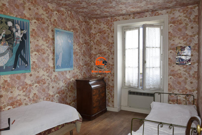 Maison - 188 m² - 8 pièces