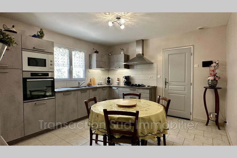 Maison - 121 m² - 8 pièces