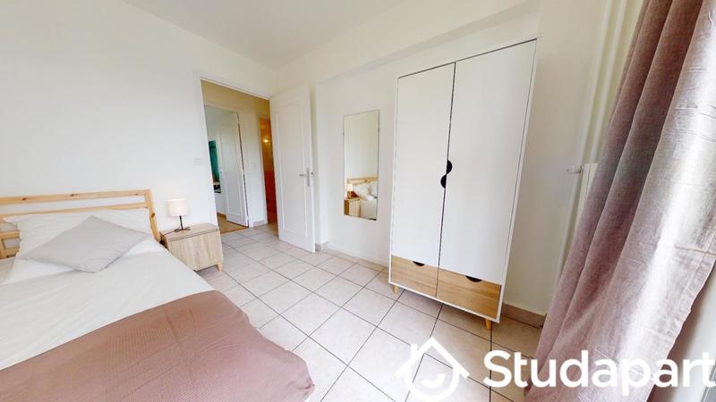 Chambre - 9 m² - 1 pièce