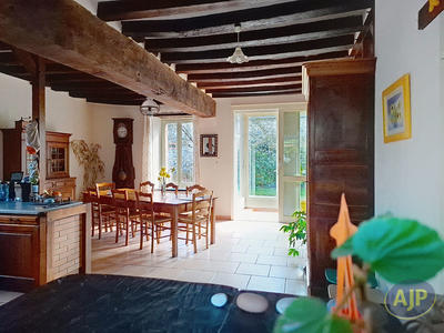 Maison - 170 m² - 8 pièces