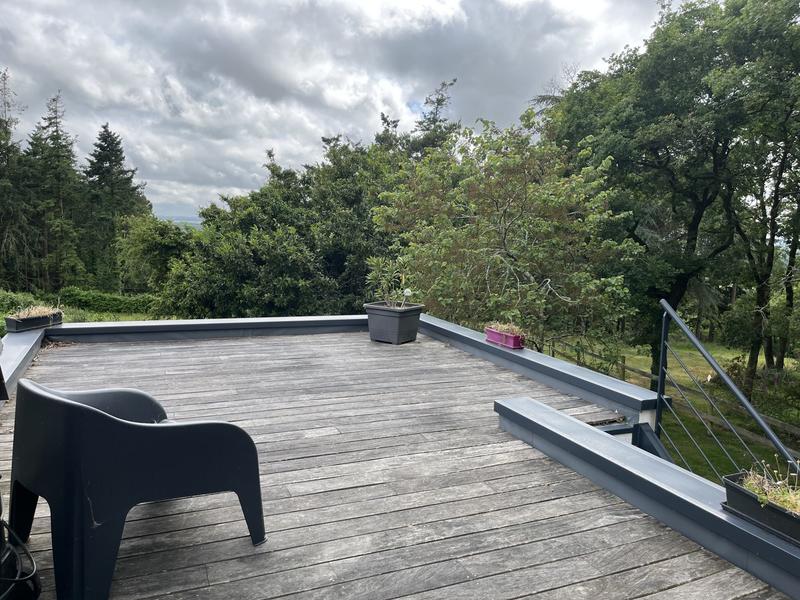 Maison contemporaine - 209 m² - 7 pièces